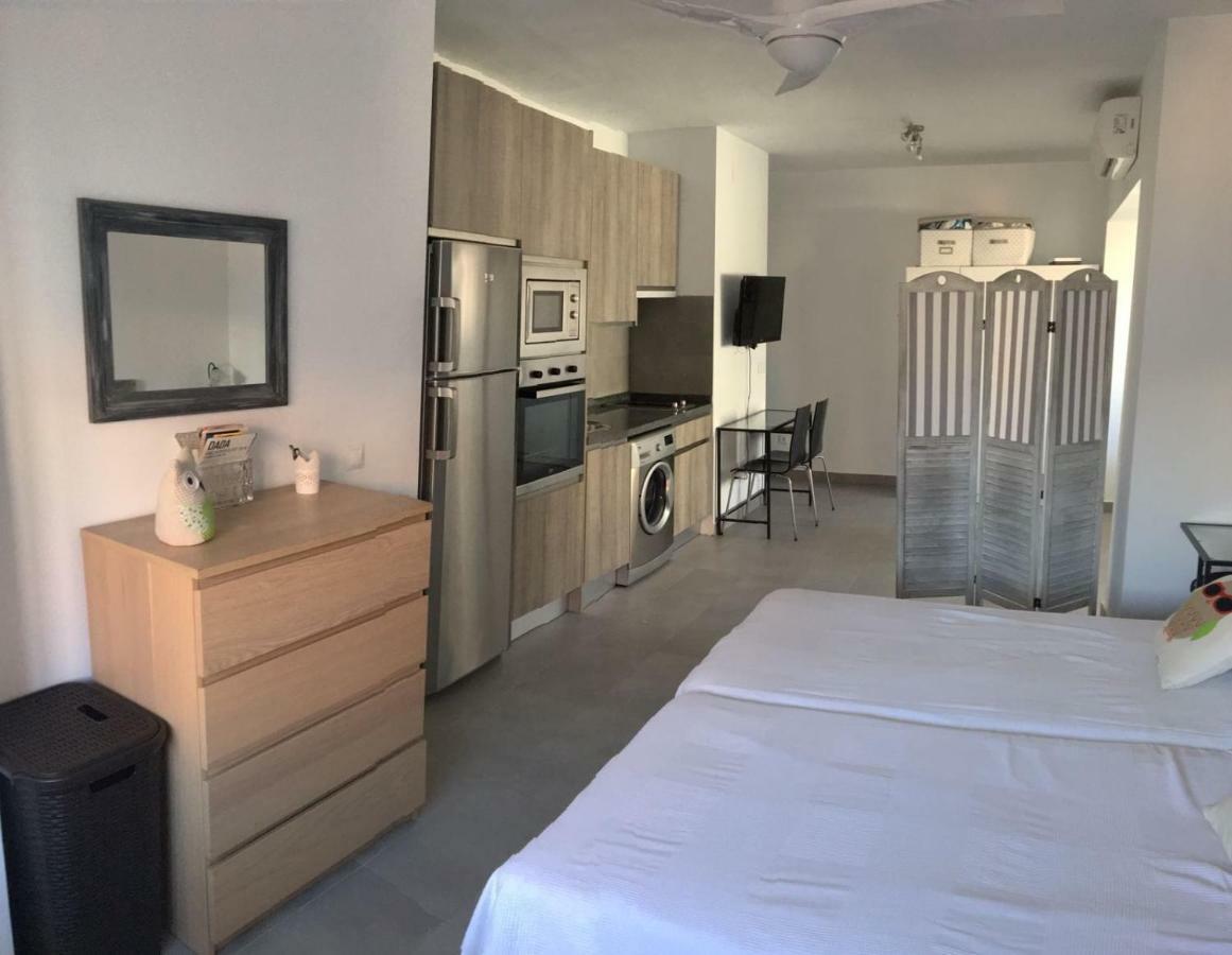 Apartamento Malagueta Beach 10 Málaga Exteriör bild
